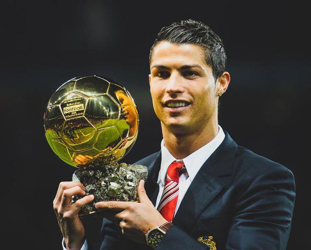 冷静睿智且 冷静睿智且